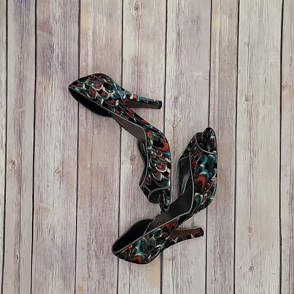 Lulu Guinness Peacock Heels